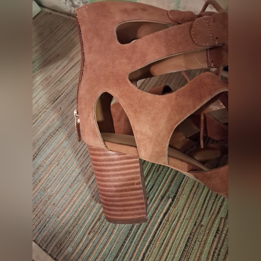 NOT FOR SALE Sandals - Picture 3 of 8